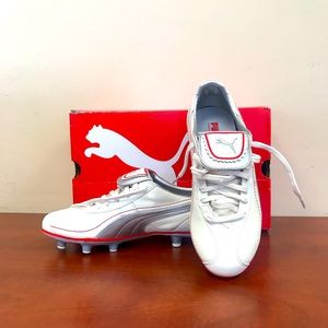 New Women’s Leather Soccer boots/cleats